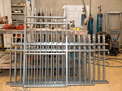 steel fenc and gate panels